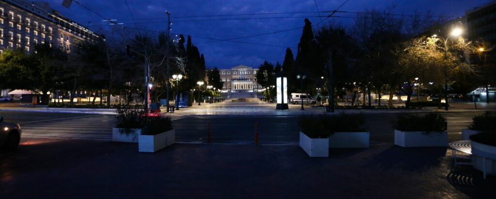 Στο «μάτι» του κυκλώνα η Αττική με 1.282 από τα 2.570 κρούσματα κορωνοϊού  - Media