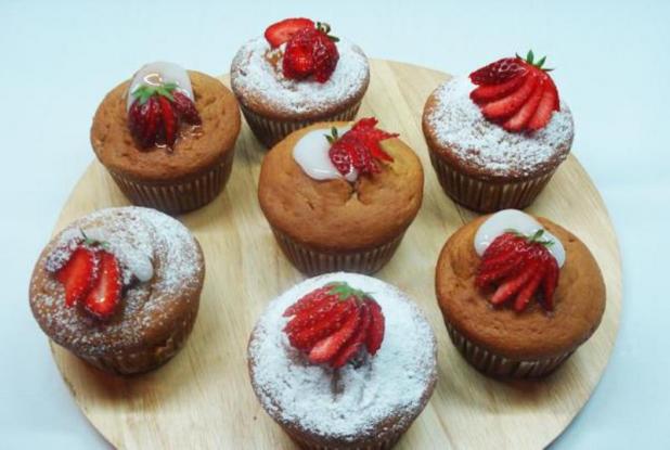 cupcakes-gemista-me-fraoula-chefoulis.gr_.jpg
