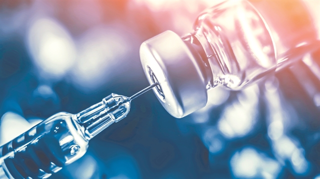 Απάντηση της Κομισιόν για τον τρόπο διανομής των δόσεων των εμβολίων - Media