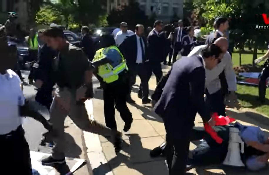 «Κόλαφος» ΗΠΑ στον Ερντογάν: Καμία ασυλία στους μπράβους του για τα επεισόδια του 2017 (Video) - Media