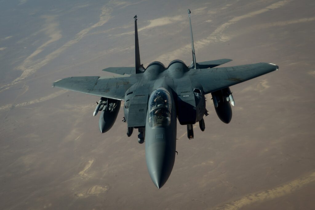 F-15E: Απόλυτος καταστροφέας, μπορεί να μεταφέρει μέχρι και 15 κατευθυνόμενες βόμβες - Media
