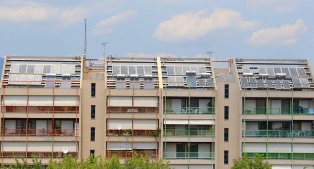 Μοναδικό στον κόσμο: Το φιάσκο του ελληνικού «Ηλιακού Χωριού» που θα ‘χε εξοικονόμηση 90% - Media