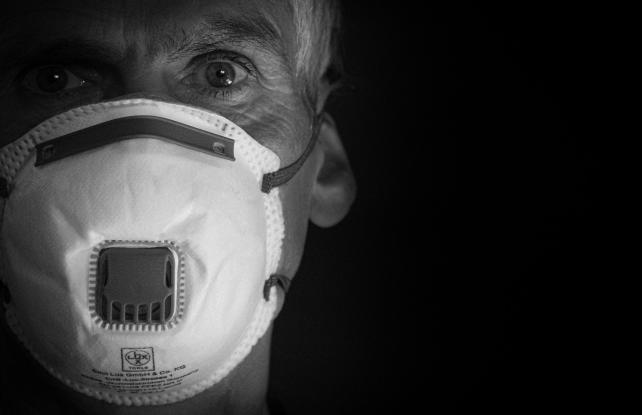 mask-4934337_1920_0.jpg