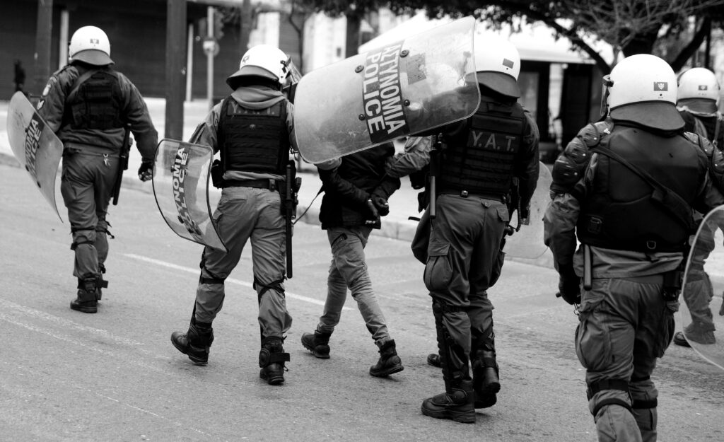 Επεισόδια μικρής έκτασης και χρήση χημικών στην Πανόρμου - Media