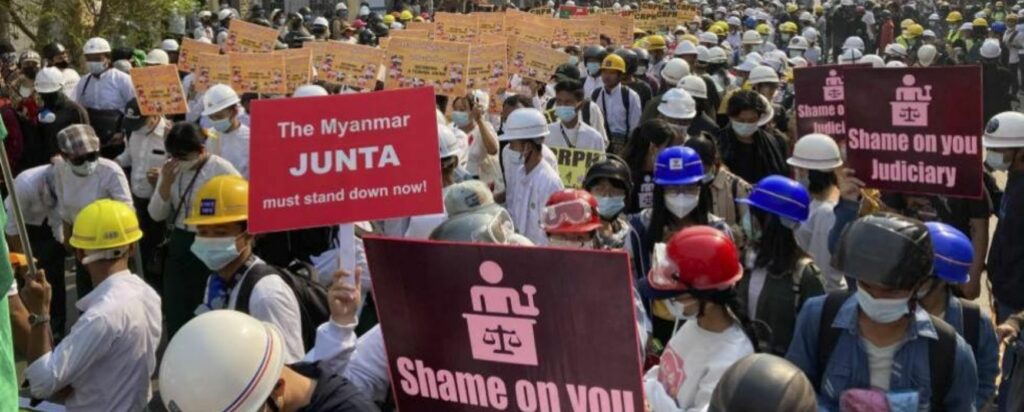 Μιανμάρ: Στους 12 οι νεκροί κατά την καταστολή των διαδηλώσεων - Media