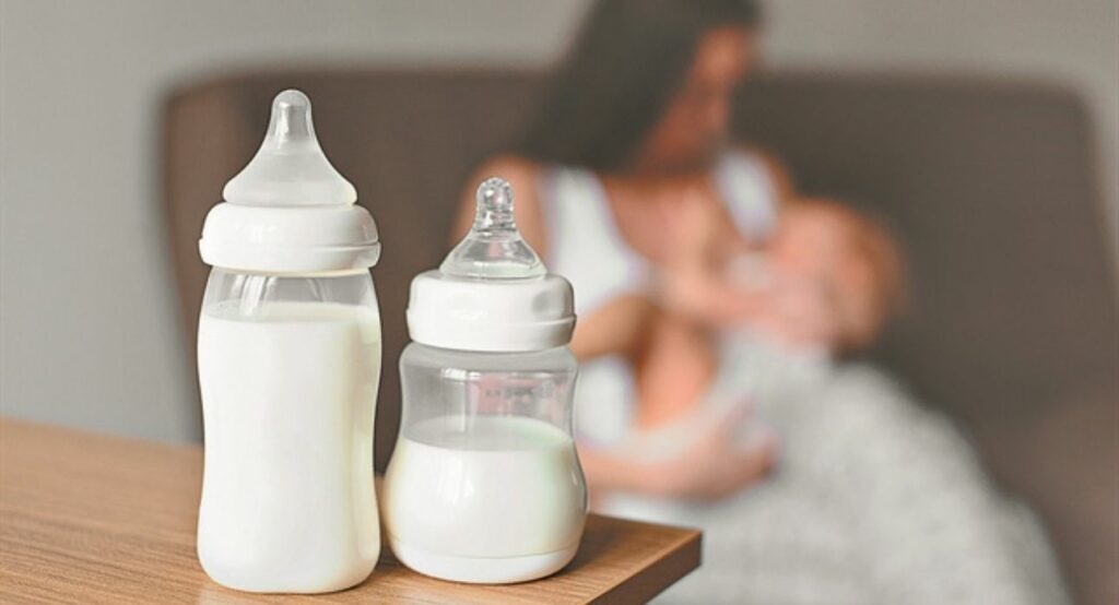 Αντισώματα από τα αντι-Covid-19 εμβόλια περνάνε από την εμβολιασμένη μητέρα στο μητρικό γάλα - Media