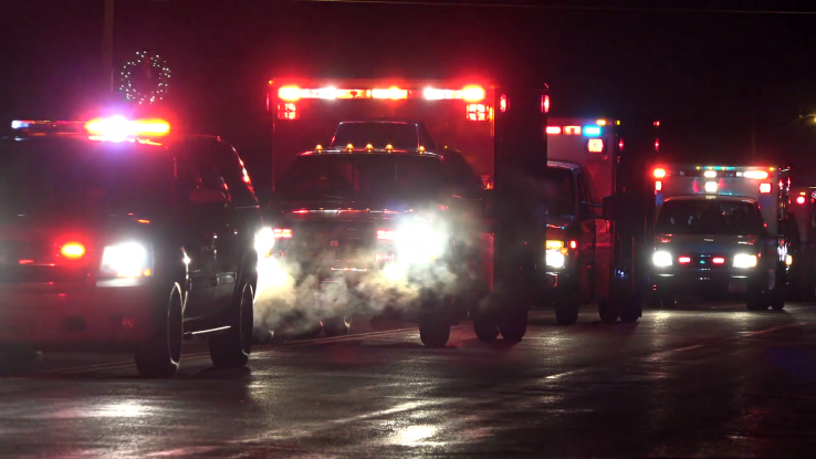 night-winter-christmas-light-parade-ambulance-hd-042_eyu9fscl_f0000.png