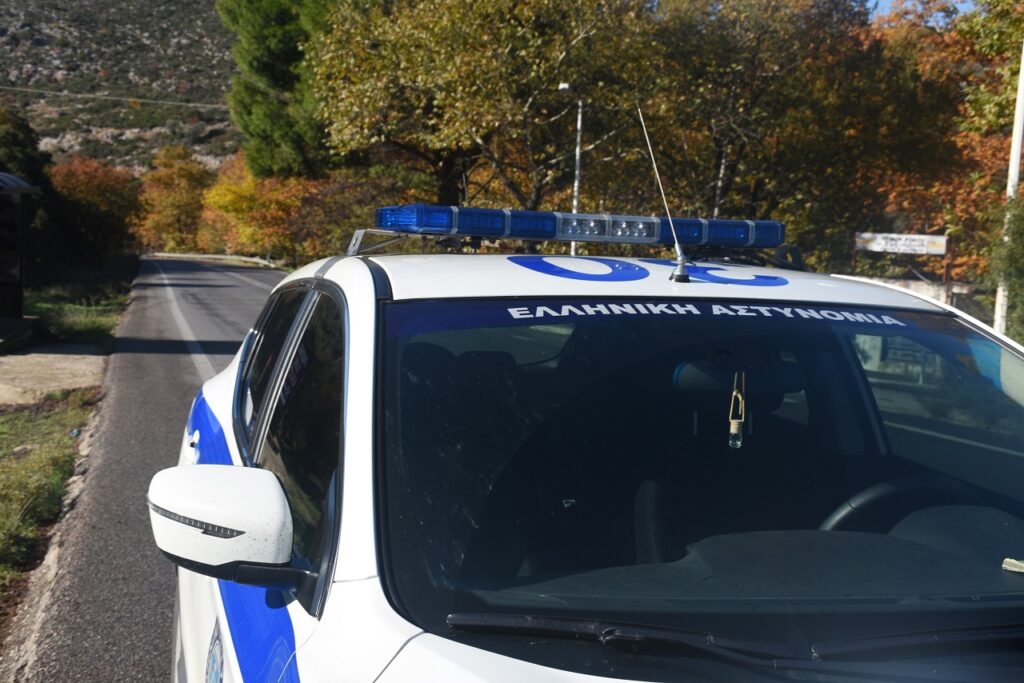 Αχαΐα: Άρπαξαν γυναίκα με απειλή όπλου από αρτοποιείο της Κυψέλης - Media