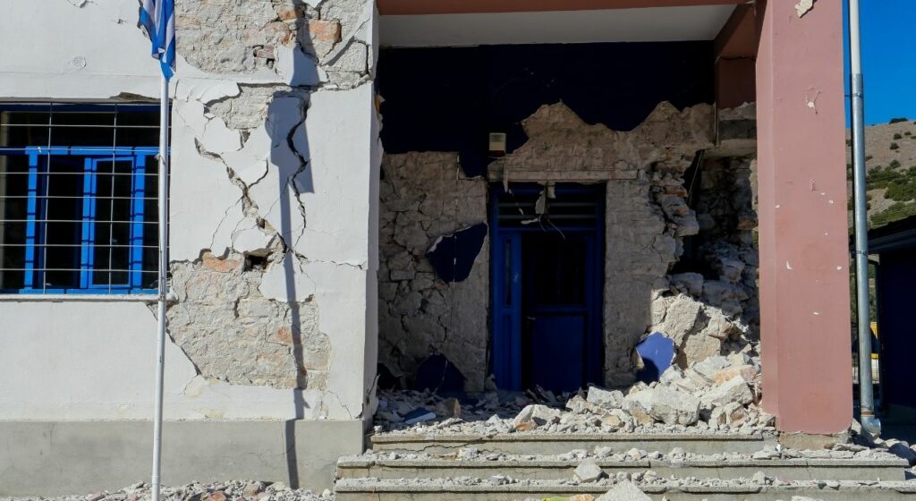 Σεισμός: Ξεκινούν εκτεταμένοι έλεγχοι σε δημόσια κτίρια του νομού Λάρισας - Media