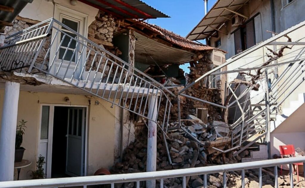 Σεισμός στην Ελασσόνα: Διχασμένοι οι σεισμολόγοι για τον «χορό» των Ρίχτερ - Κατέρρευσαν σπίτια - Media