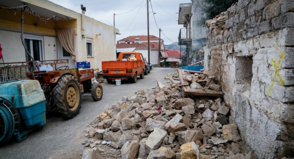 Ευθύμης Λέκκας: Από νέο ρήγμα οι αλλεπάλληλοι σεισμοί στην Ελασσόνα - Media