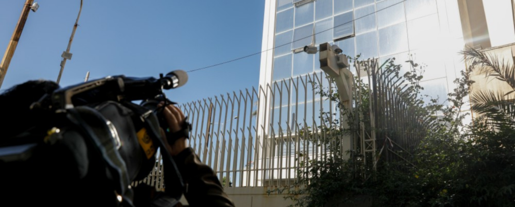 Καταδικάζει ο πολιτικός κόσμος την επίθεση στον ΣΚΑΪ - Media