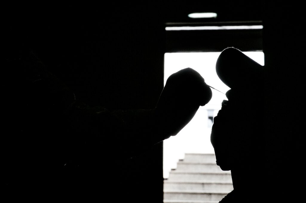 Θεσσαλονίκη: Άγριος προπηλακισμός και απειλές σε κλιμάκιο του ΕΟΔΥ (Video) - Media