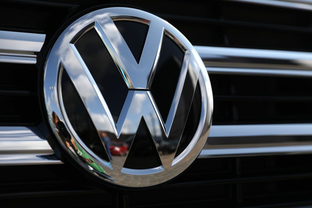 Η Volkswagen θα περικόψει 5.000 θέσεις εργασίας μέσω προγραμμάτων πρόωρης συνταξιοδότησης - Media