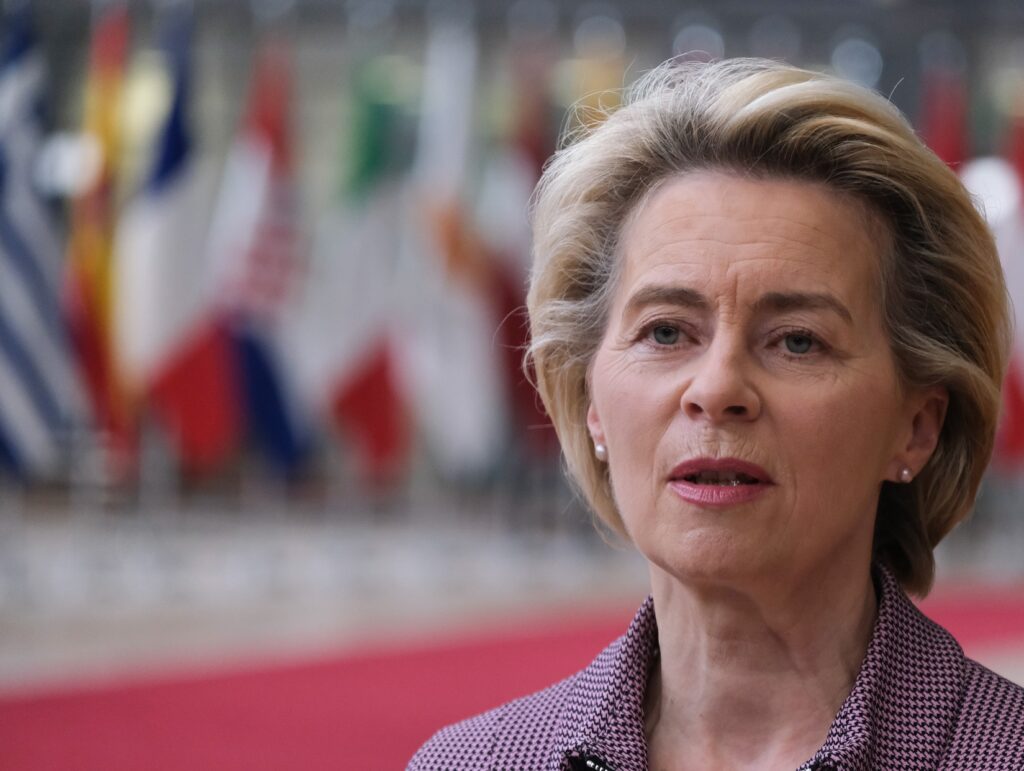 φον ντερ Λάιεν: «Ναι» στο πιστοποιητικό εμβολιασμού, αλλά χωρίς διακρίσεις για τους ανεμβολίαστους - Media