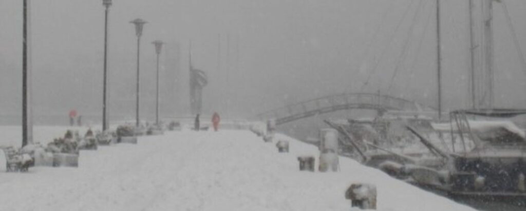 Μάρτιος 1987: Ένα σπάνιο καιρικό φαινόμενο αναβιώνει μέσα από ένα video - Media