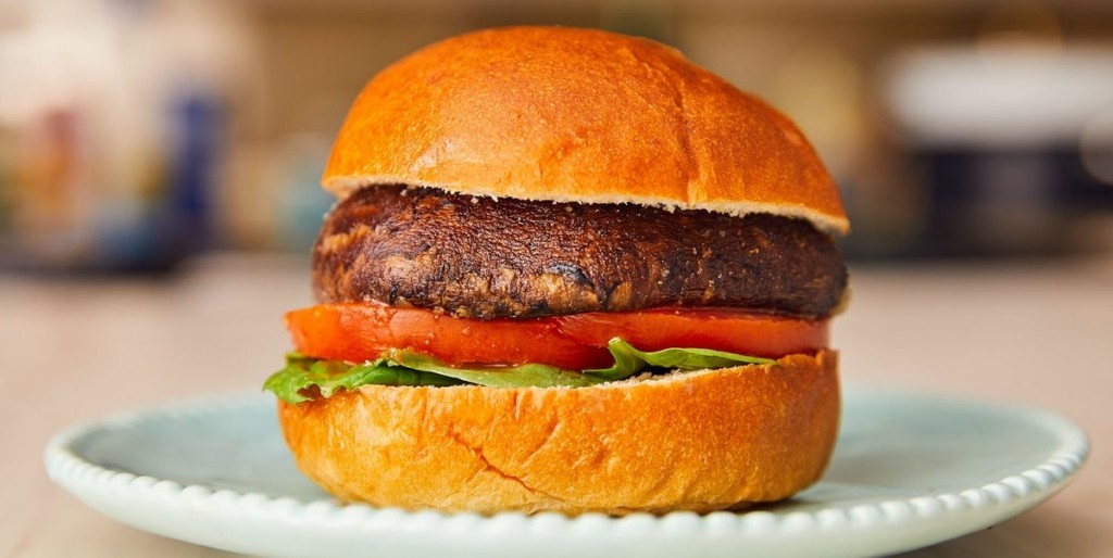portobello-mushroom-burger-horizontal-1532034363