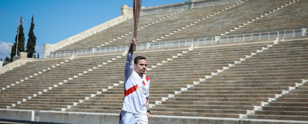 Petrounias