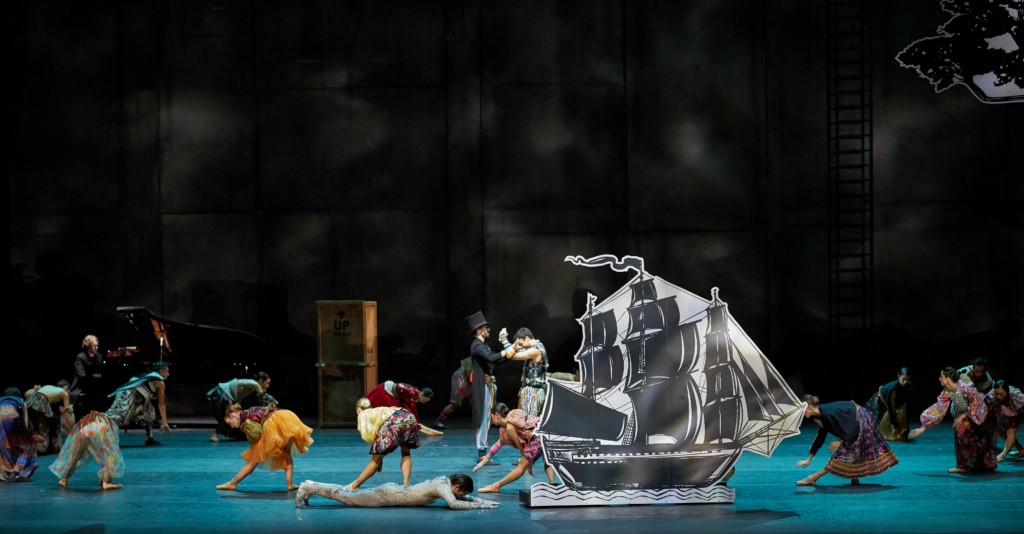 Χορός με τη σκιά μου – photo Maria Cheilopoulou (5)