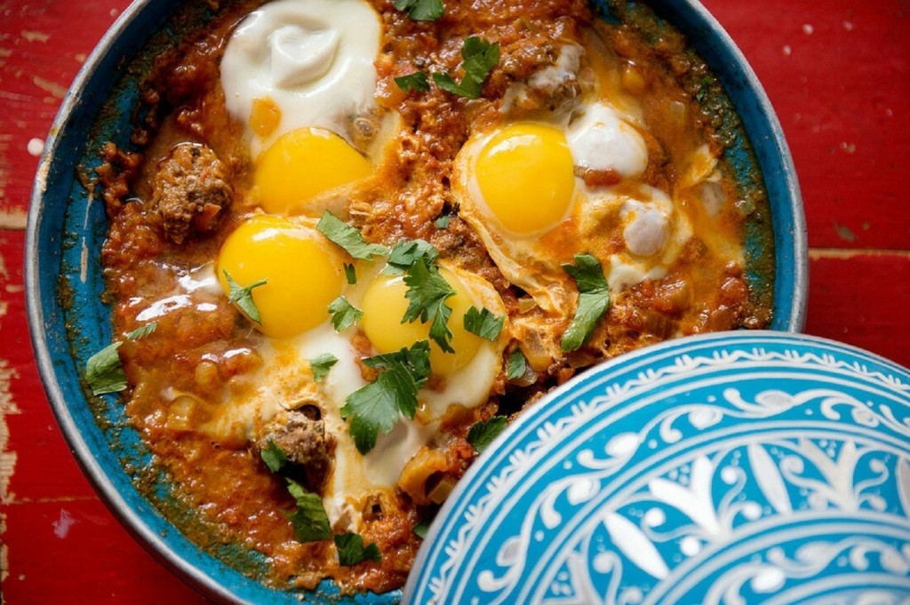 Kefta-Mkaouara-tagine-with-minced-meat-tomatoes-and-egg-Morocco