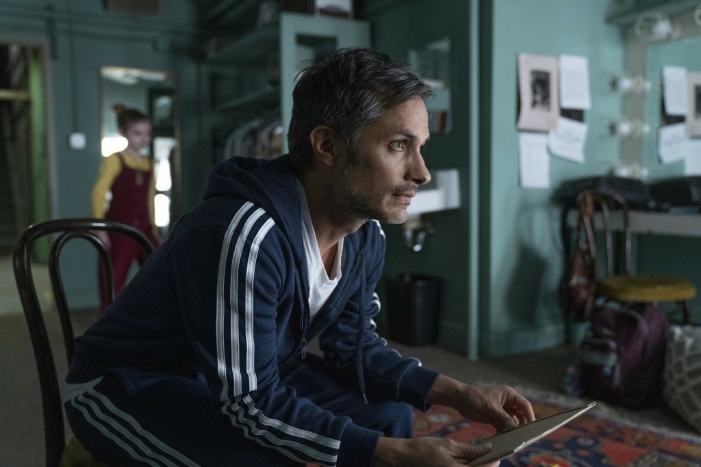 COSMOTE TV_Station-Eleven (1)