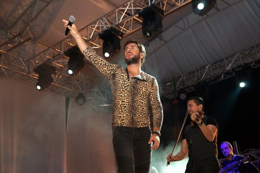 MAZONAKIS2312