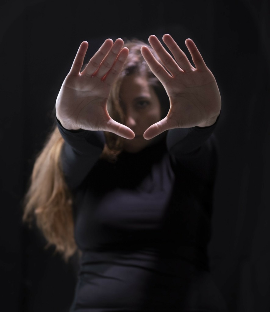 ”FOR WOMEN” ΑΓΓΕΛΙΚΗ ΤΟΥΜΠΑΝΑΚΗ PHOTO – PHOTO SHOOTING BY NIKOS KAROUZOS
