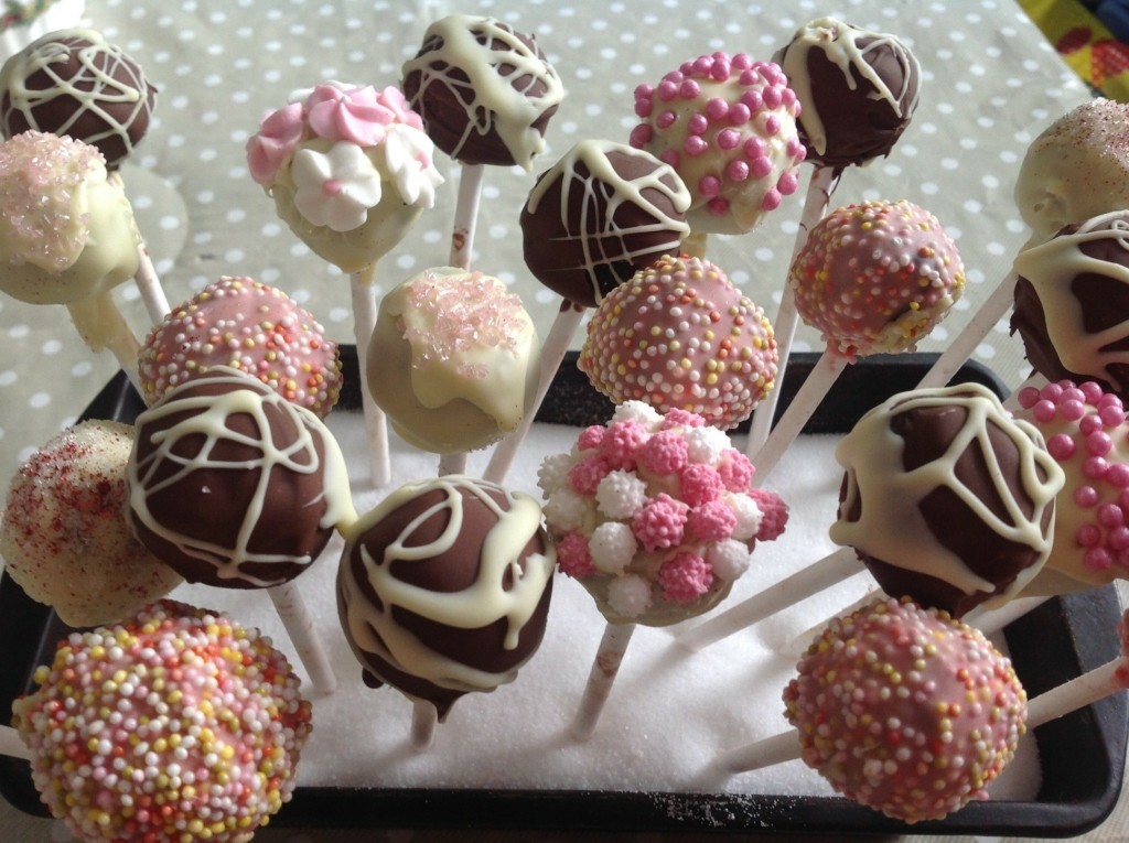 cake-pops-gc350a7084_1920