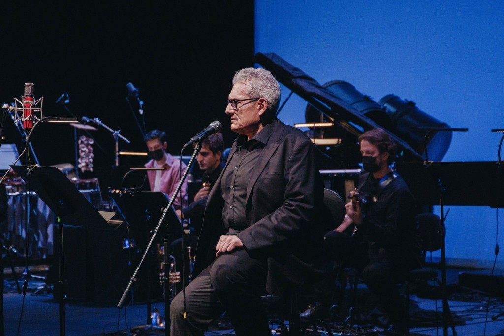 Μπλέιν Λ. Ρέινινγκερ_A Greek Songbook φωτο Βαλέρια Ισάεβα