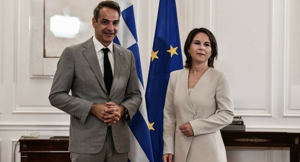 mitsotakis_baerbock_new