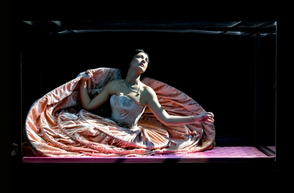 Amalia2