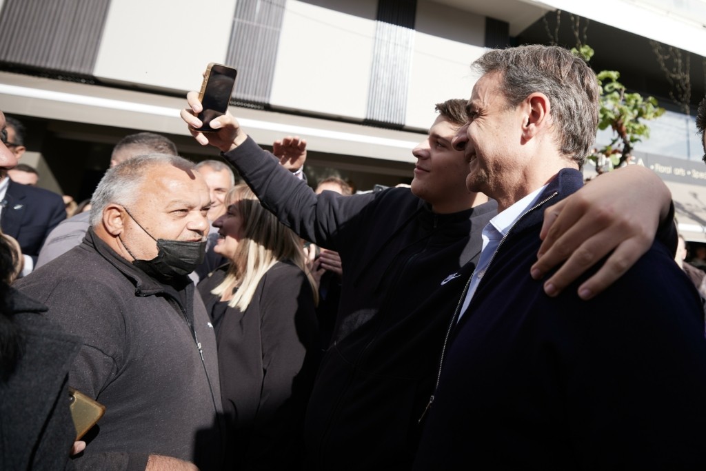 SELFIE_MITSOTAKIS