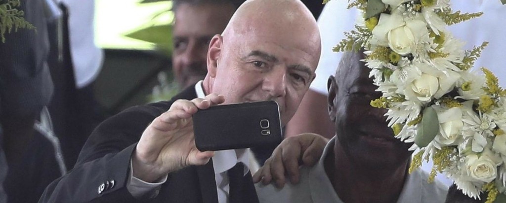 infantino selfie