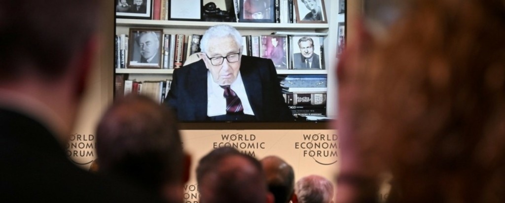 kissinger davos