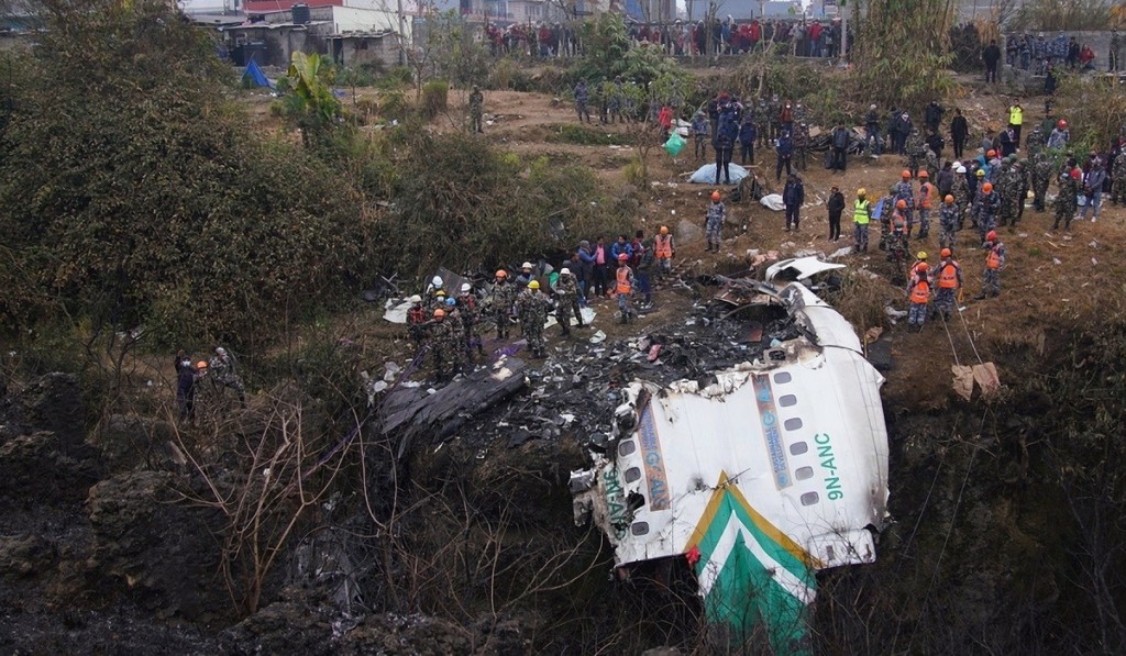 nepal_airplane_2