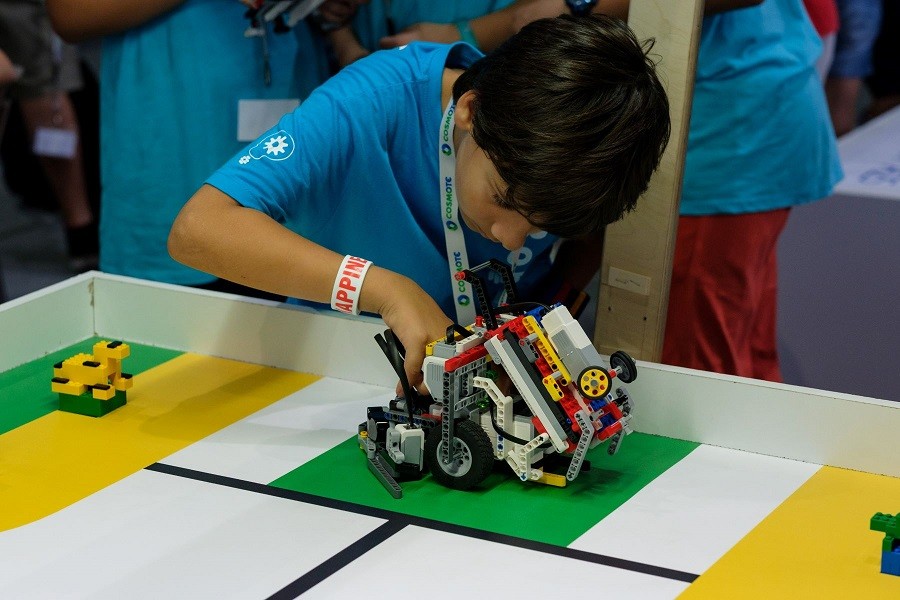 COSMOTE_Educational_Robotics_2018_1