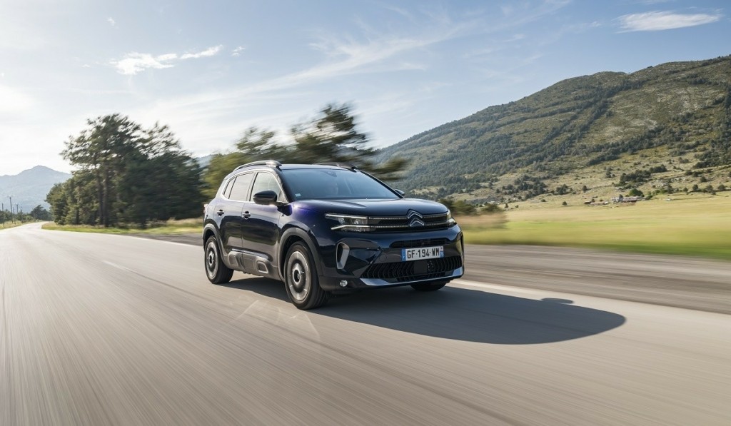 Citroen-C5-Aircross-Hybrid-225-002