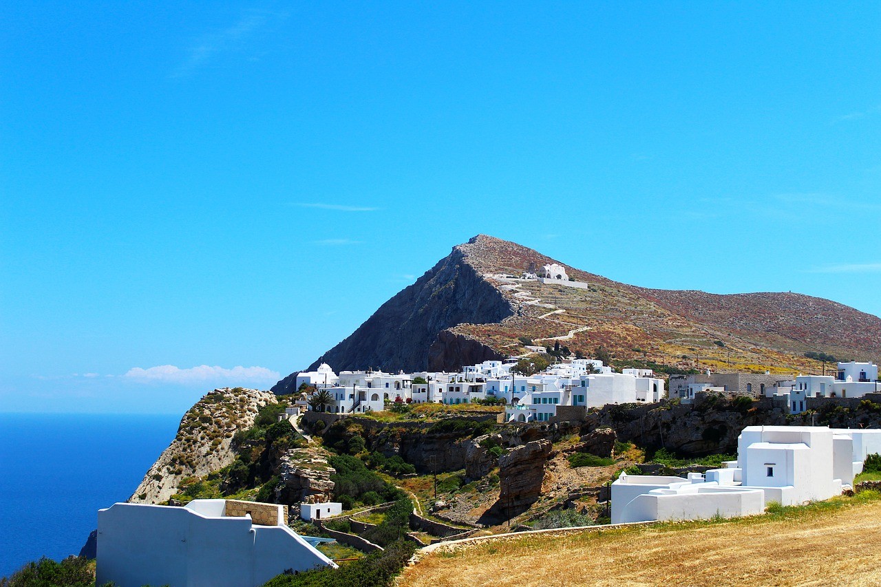 Τροχαίο με νεκρή γυναίκα στην Φολέγανδρο