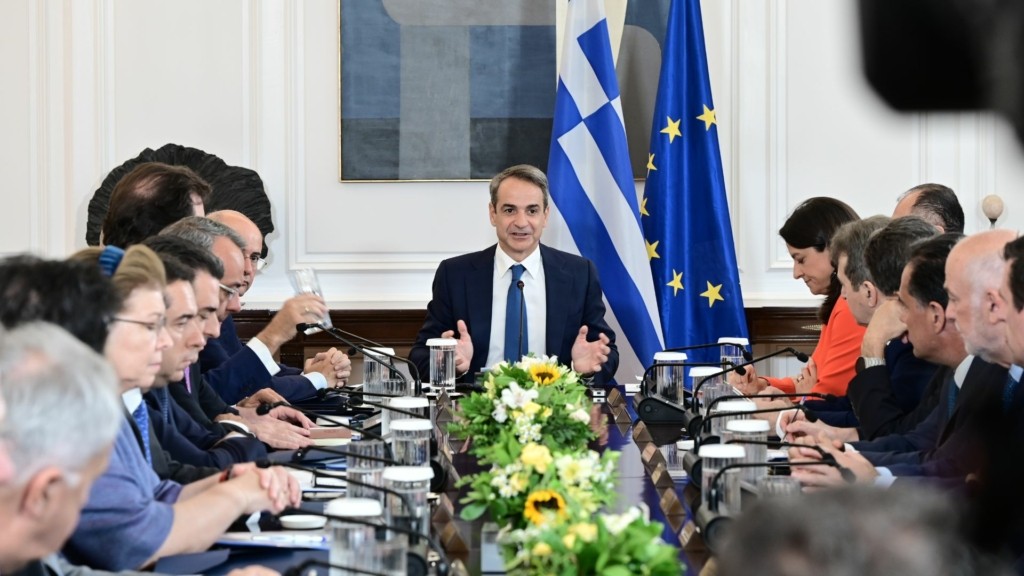 mitsotakis_ypoyrgiko_new