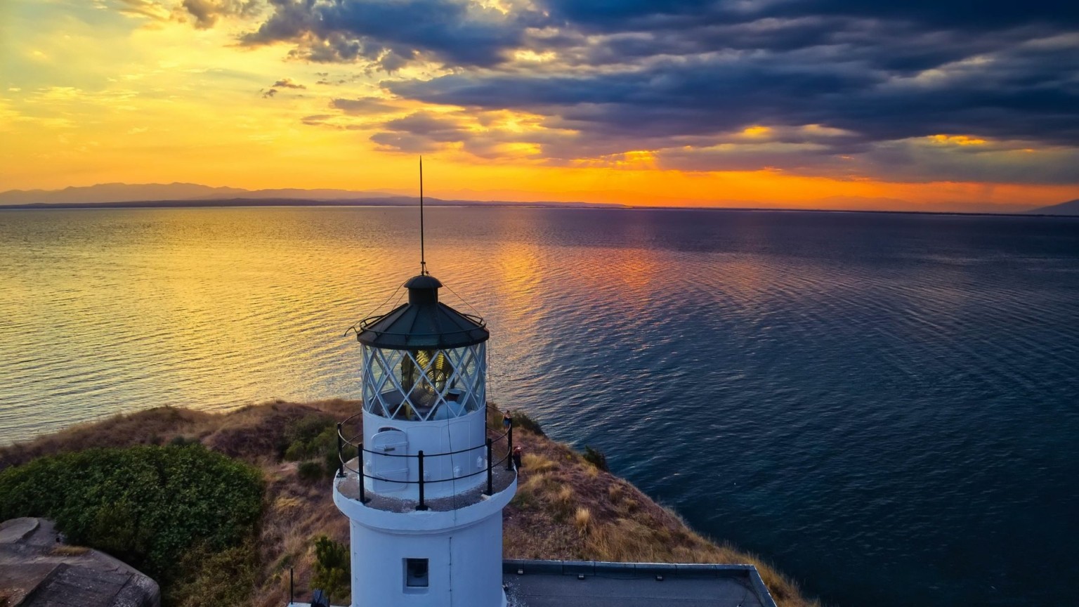 Παγκόσμια Ημέρα Φάρων: Ανοιχτοί για το κοινό την Κυριακή 29 αγέρωχοι φωτεινοί φρουροί της θάλασσας