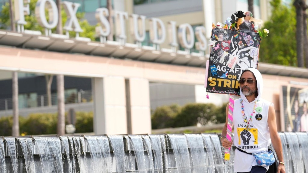 strike new