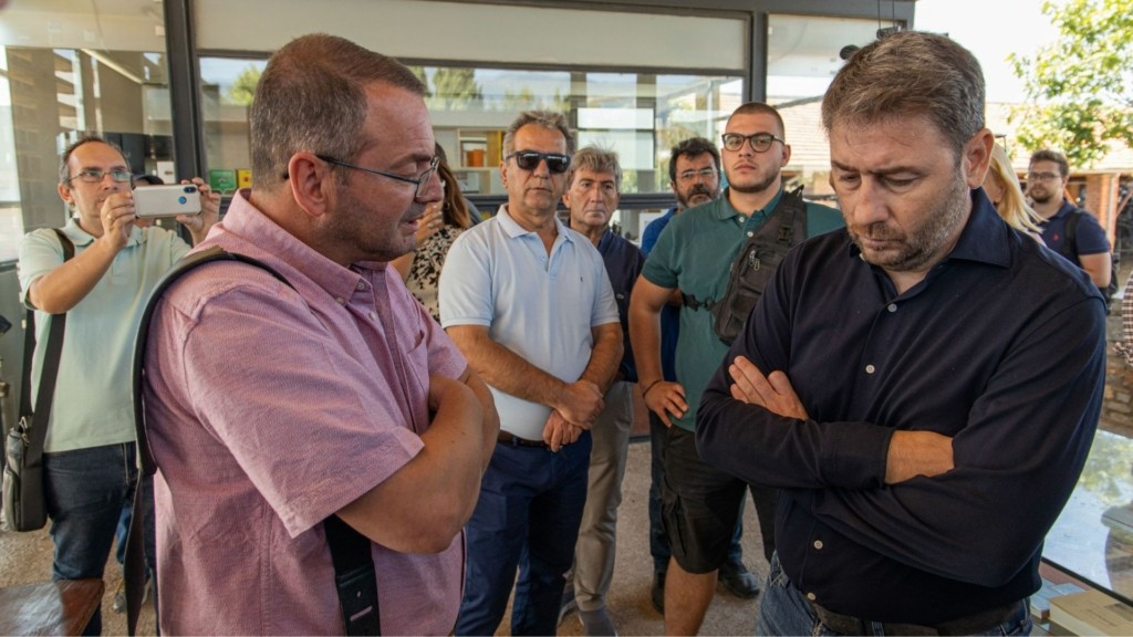 ANDROULAKIS (2)