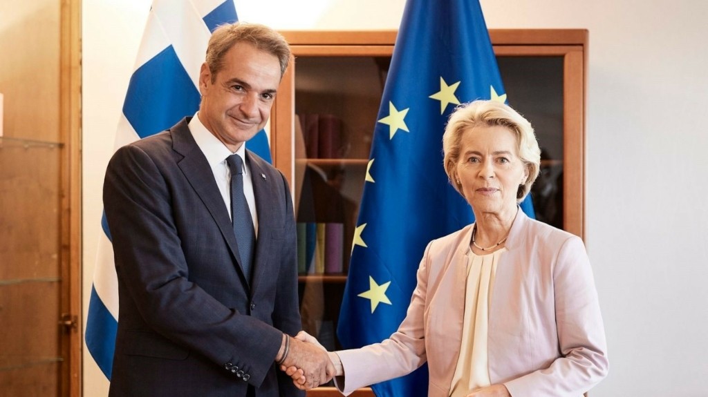 mitsotakis_ursula_von_der _leyen_new