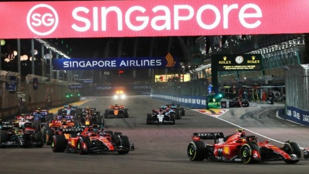 singapore_carlos_sainz