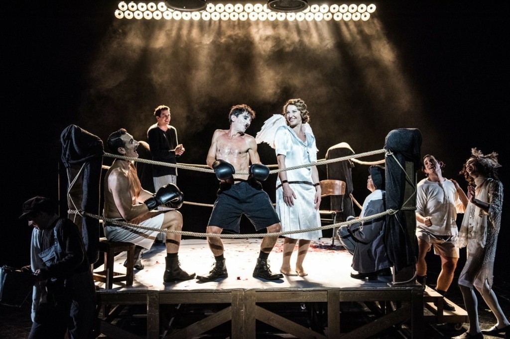 18. ΤΑ ΦΩΤΑ ΤΗΣ ΠΟΛΗΣ – photo by (C) Karol Jarek