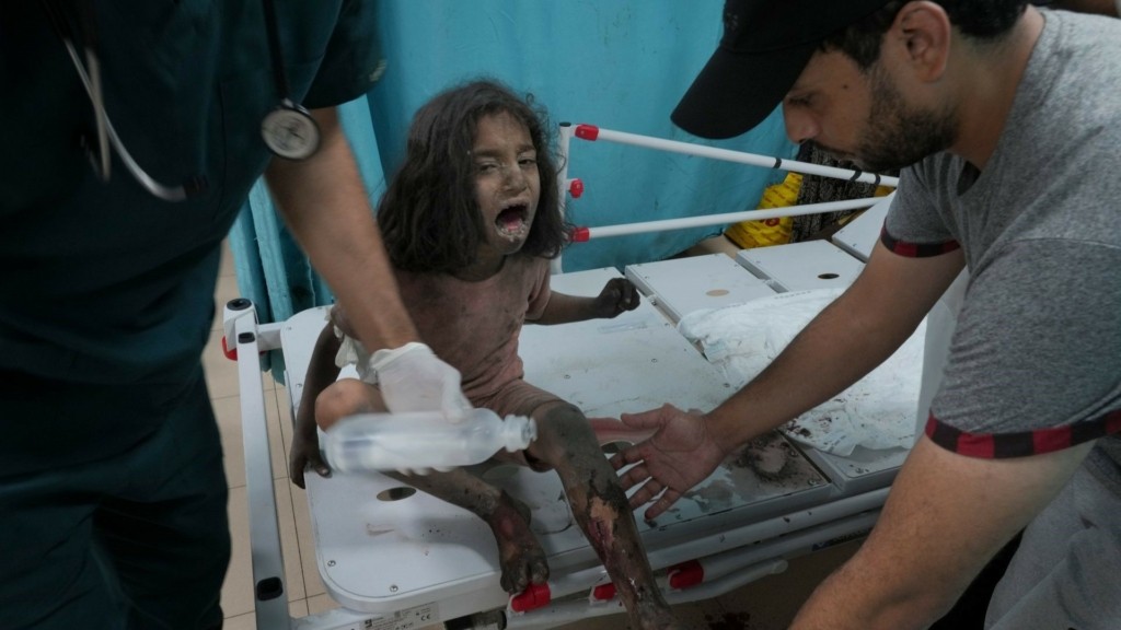 GAZA_KID_HOSPITAL