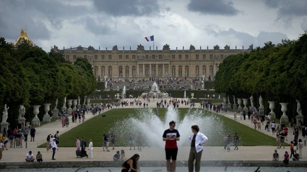 versailles_1710_1920-1080_new