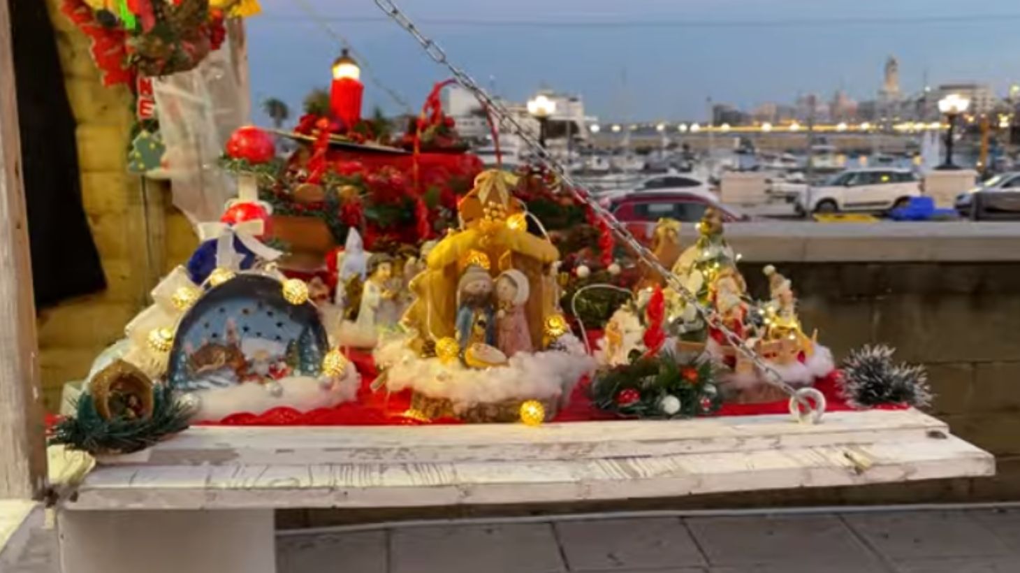 Ταξίδι στο Μπάρι: Για να βρούμε την άκρη του μίτου ανάμεσα στον Άγιο Νικόλαο και τον Αϊ-Βασίλη