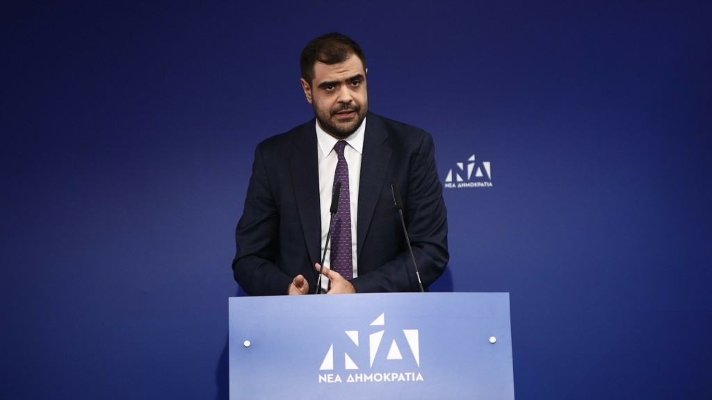 marinakis_0412_1460-820_new