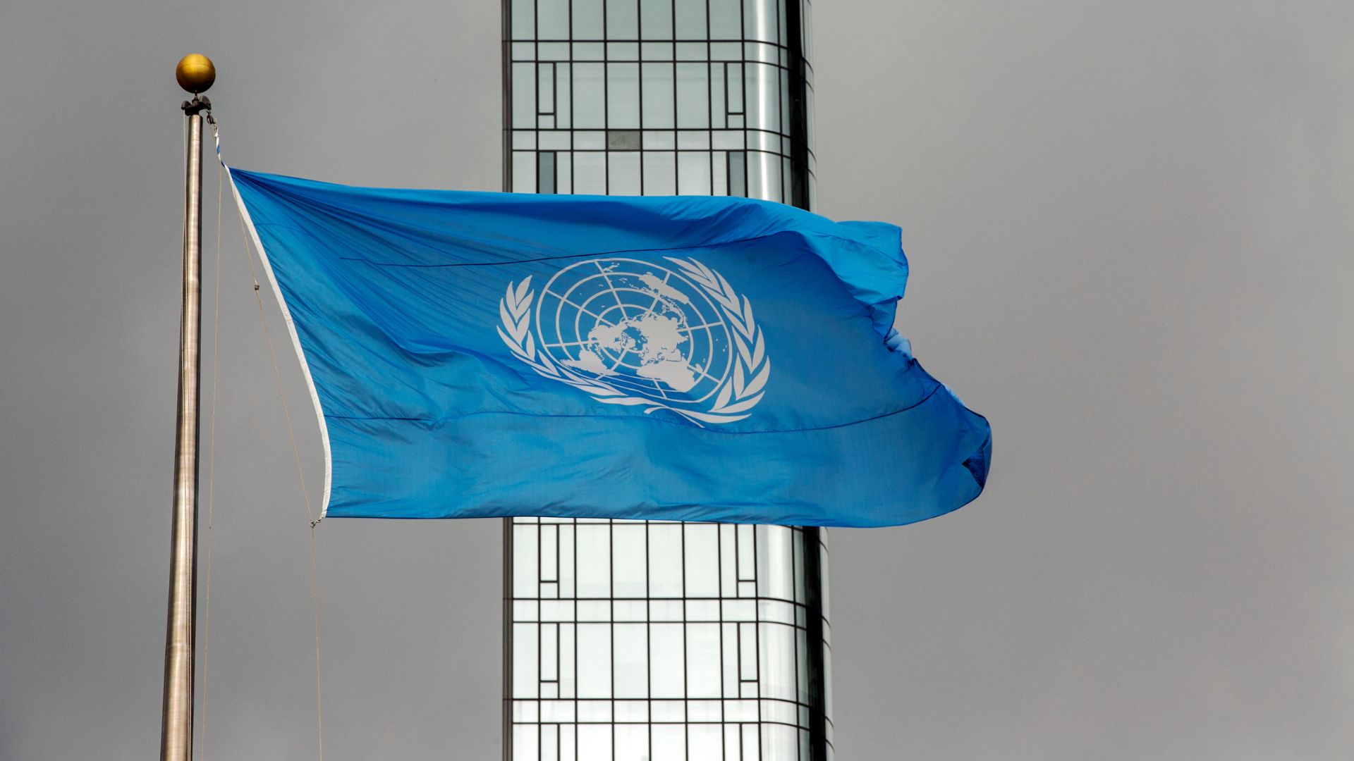 Grčija zavrnila trditve o turški manjšini, protesti v Florini proti rudarskemu podjetju